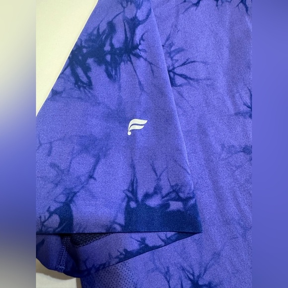 Fabletics Polo Shirt Mens Size Large Purple Tie-Dye Golf Breathable Stretch - Picture 4 of 6